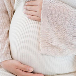 更别提这个硕🇦🇼🇭🇲大的屏幕🍕🔗代孕需要注意什么黑边，和粗旷的❔